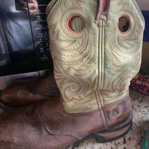 Western steel toe boot.